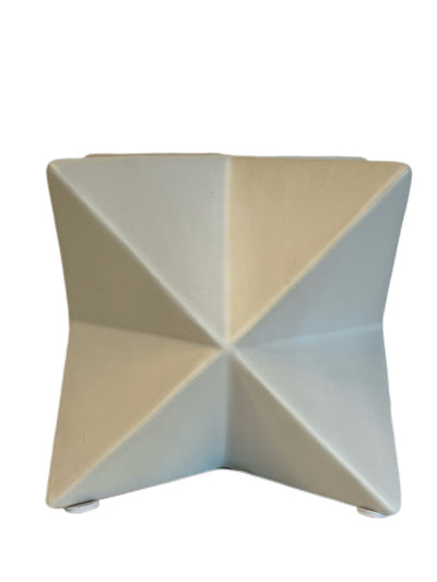 White Ceramic Geometric Décor - Medium BSYG0298W2