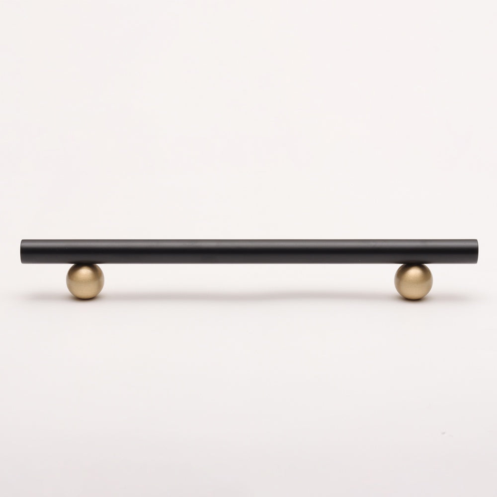 Cassian Pull - Black & Brushed Brass HK0131-BKB-192