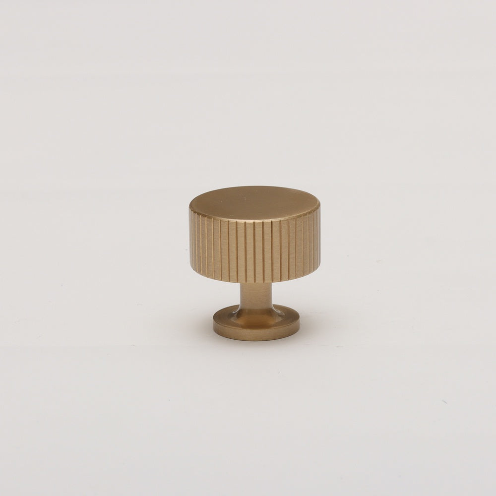 Sebastian Knob - Brushed Brass HK0134-BB-D28