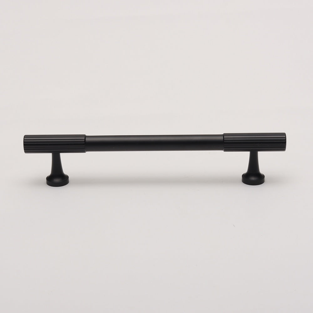 Sebastian Pull - Black HK0134-BK-128