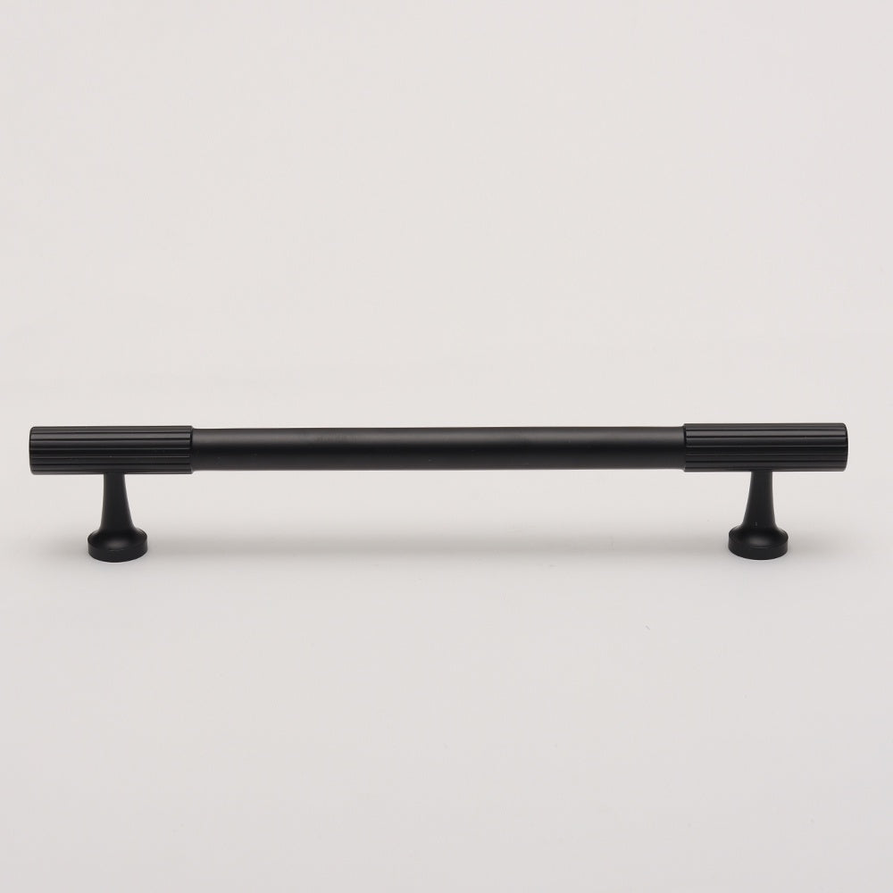 Sebastian Pull - Black HK0134-BK-160