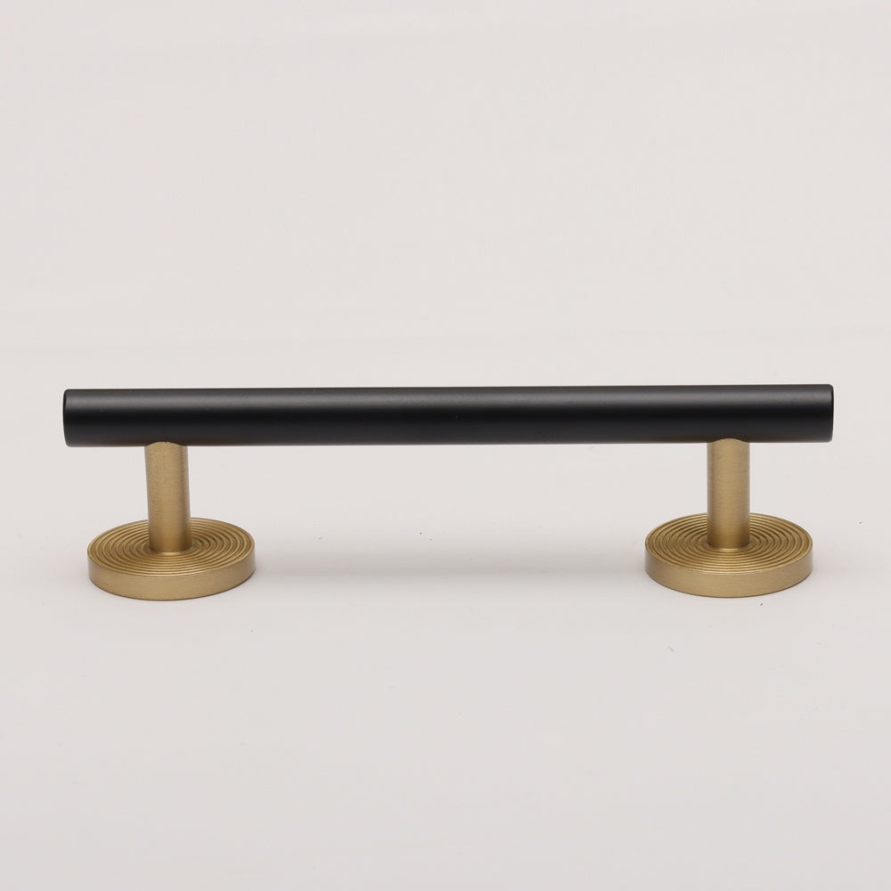 Levi Pull - Black & Brushed Brass HK0137-BK-96