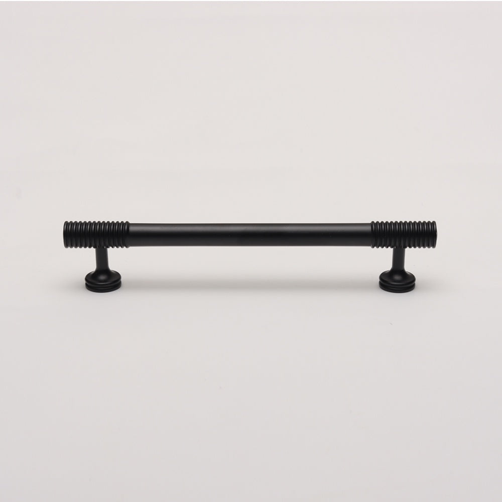 Ezra Pull - Black HK0152-BK-128