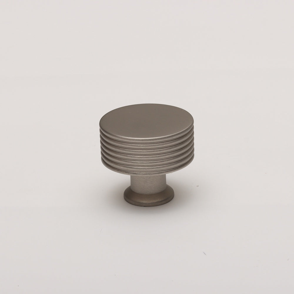 Isaac Knob - Brushed Nickel HK0404-BNK