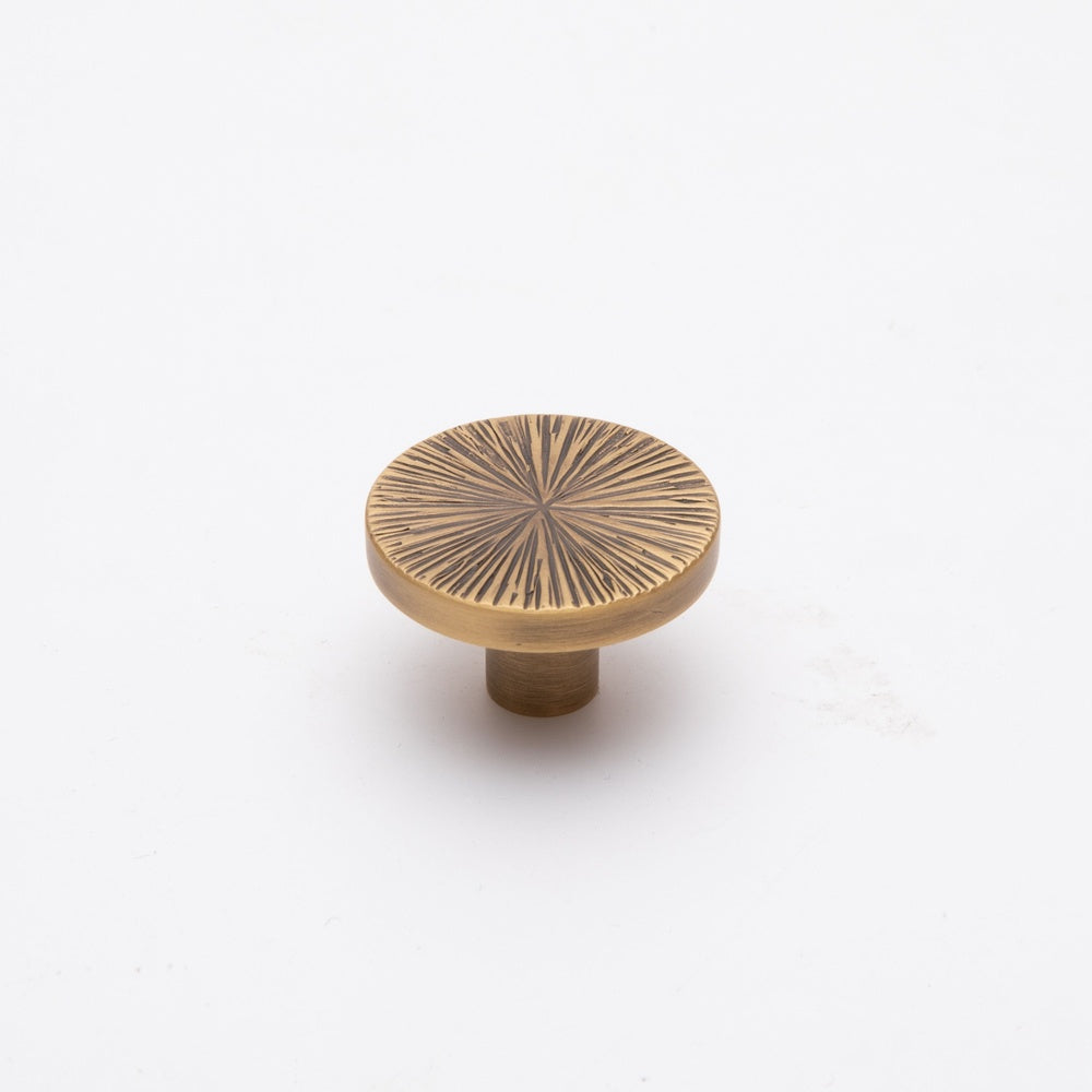 Dalia Knob Large - Antique Bronze HK6134-30-BN