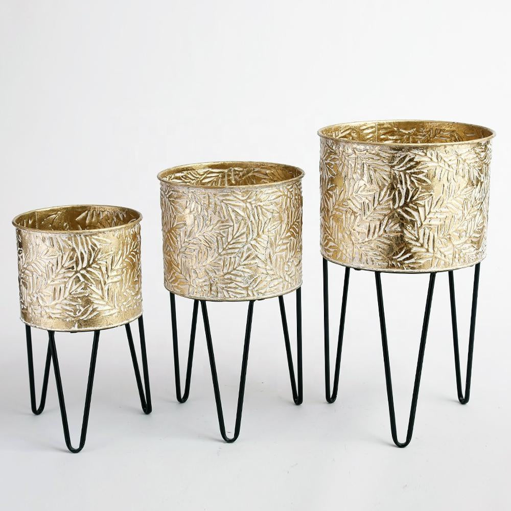Set of 3 Gold Metal Planters on Hairpin Legs الغراس