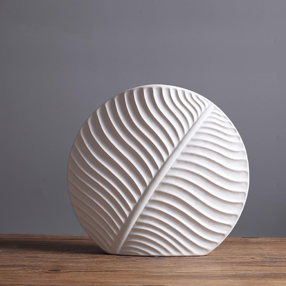 Round White Ceramic Vase with Vein Detail - Large مزهرية