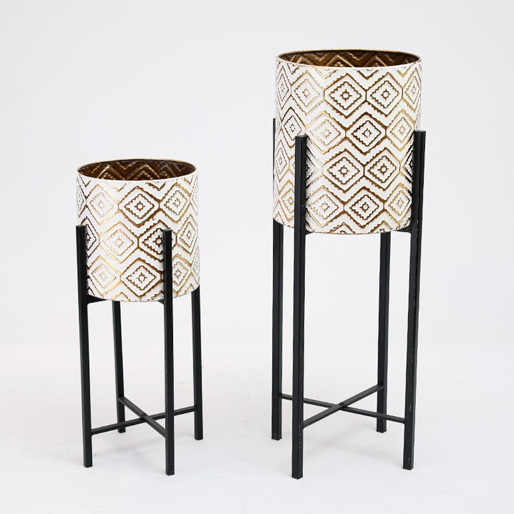 Set of 2 Gold and White Metal Planters on Black Stands الغراس