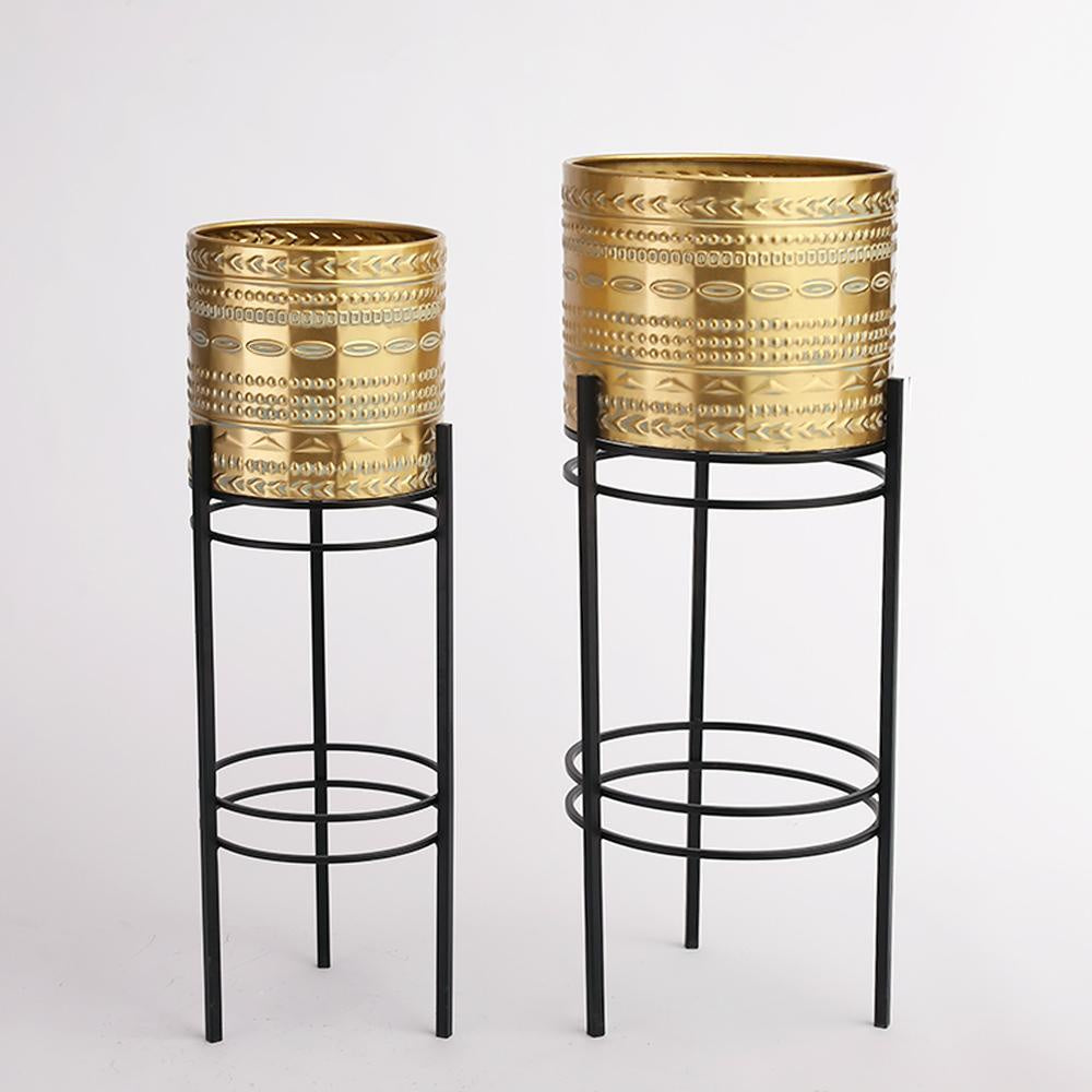 Set of 2 Gold Metal Planters on Black Stands الغراس