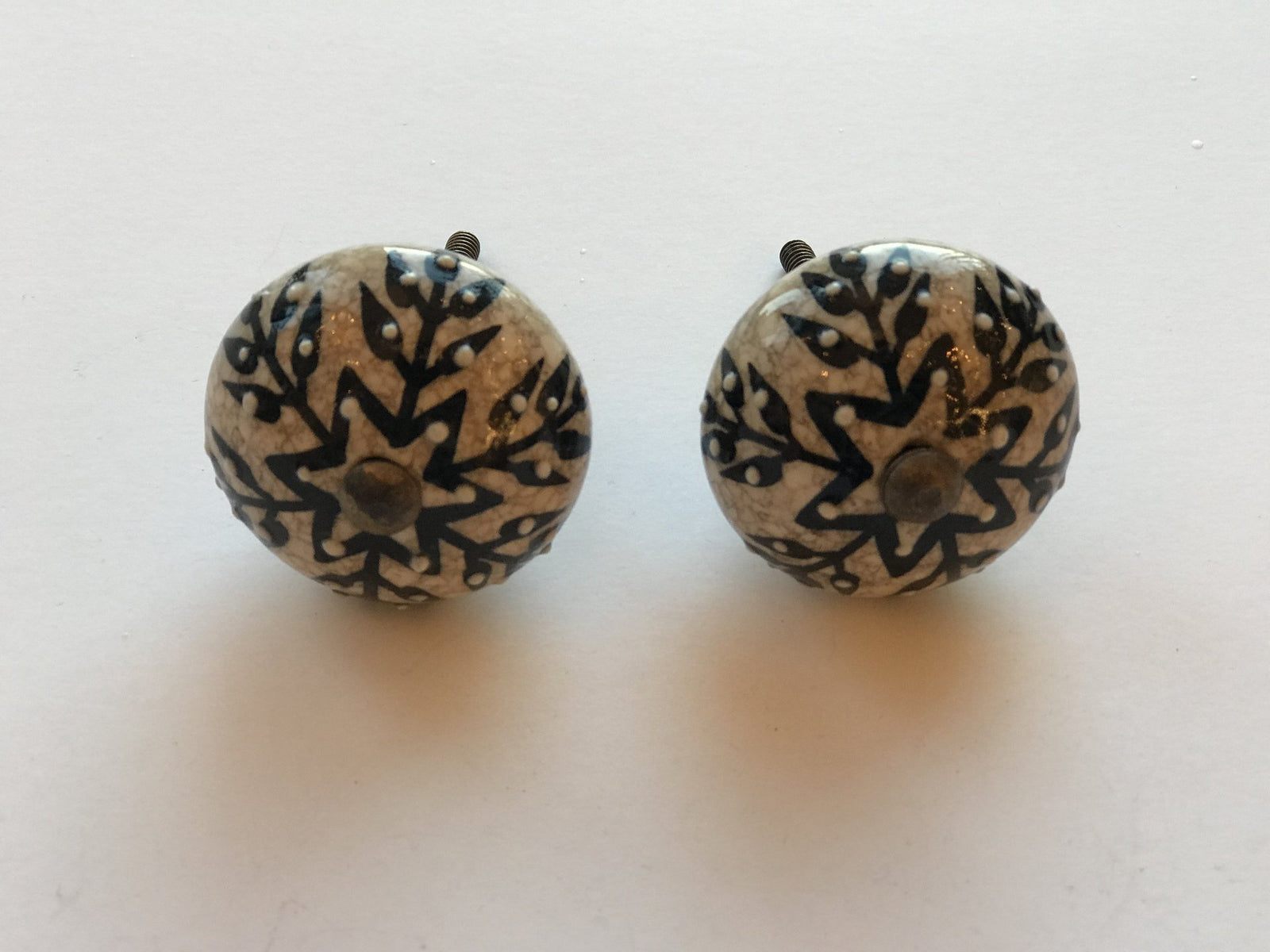 Ceramic KnobKNOB 690 مقبض