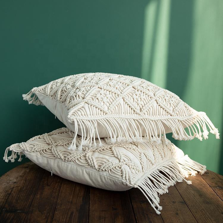 Ivory Macrame Cushion with TasselsRB035 وسادة