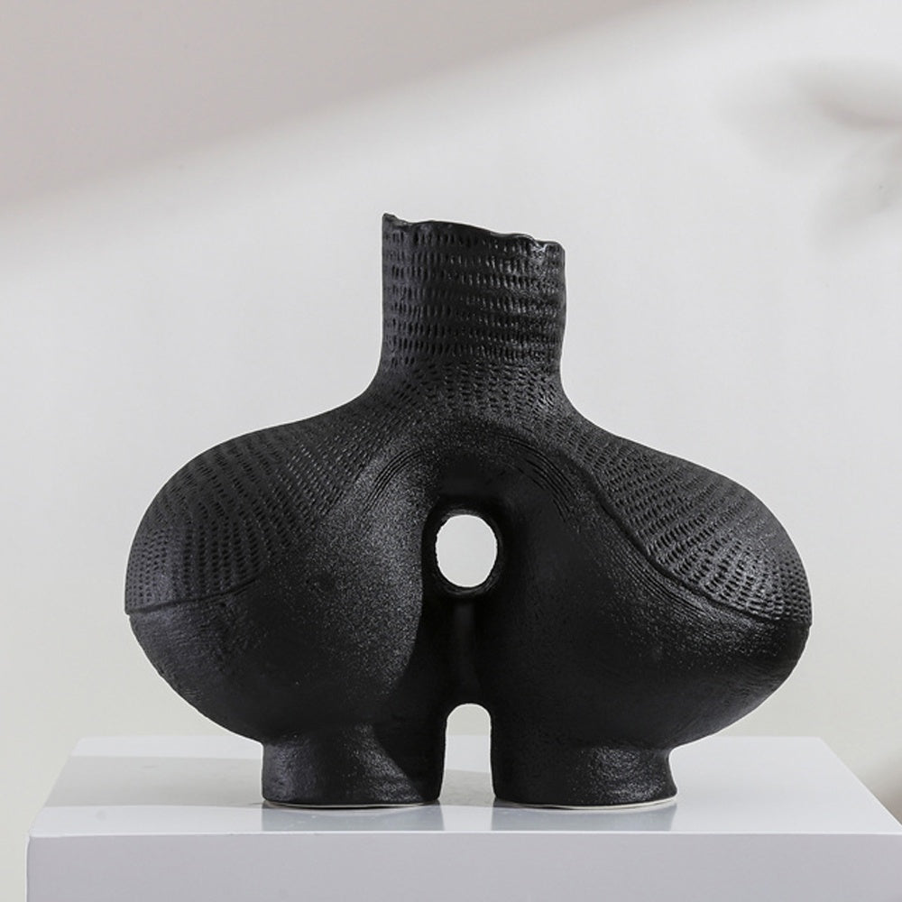 Black Ceramic Vase 608404
