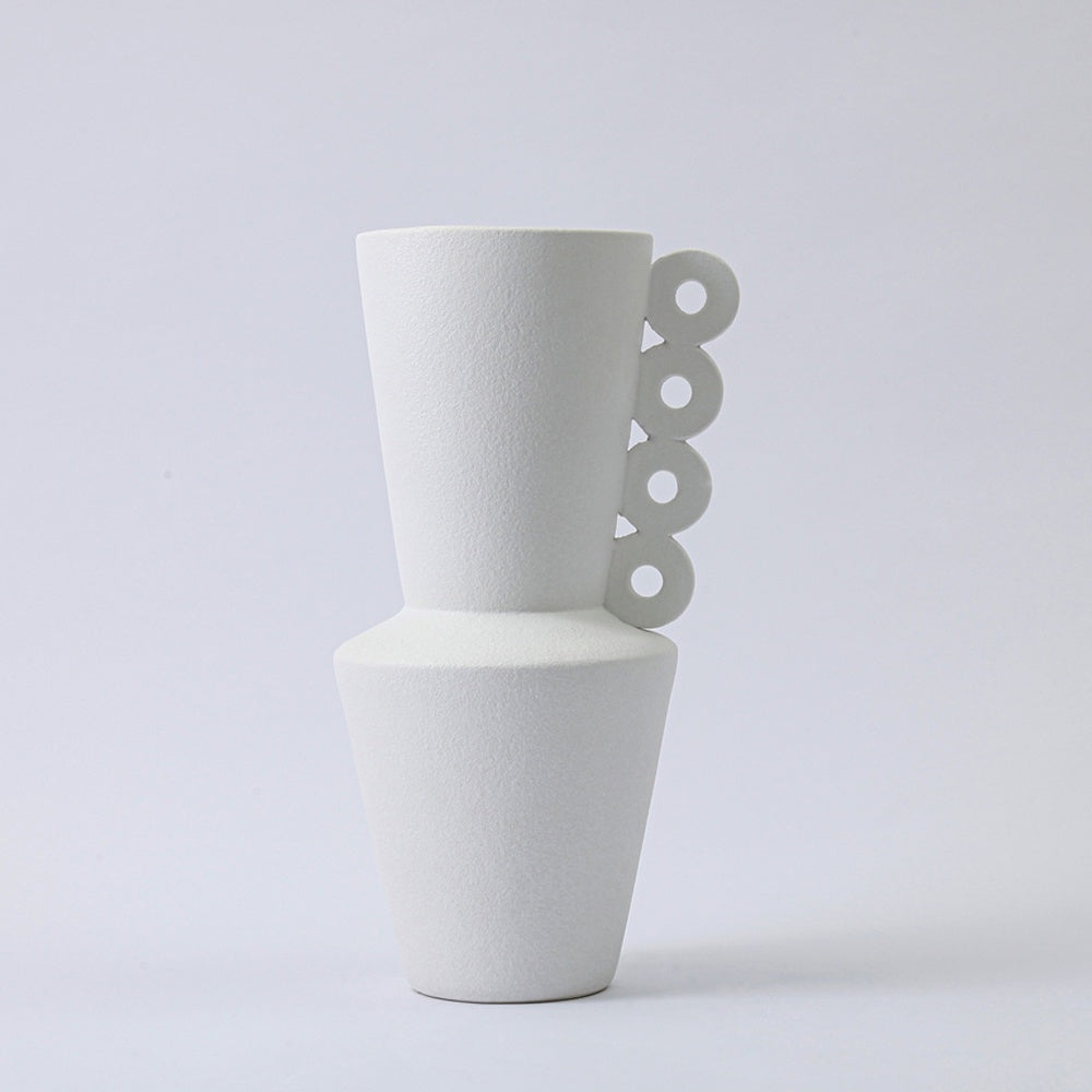 White Ceramic Vase 609551