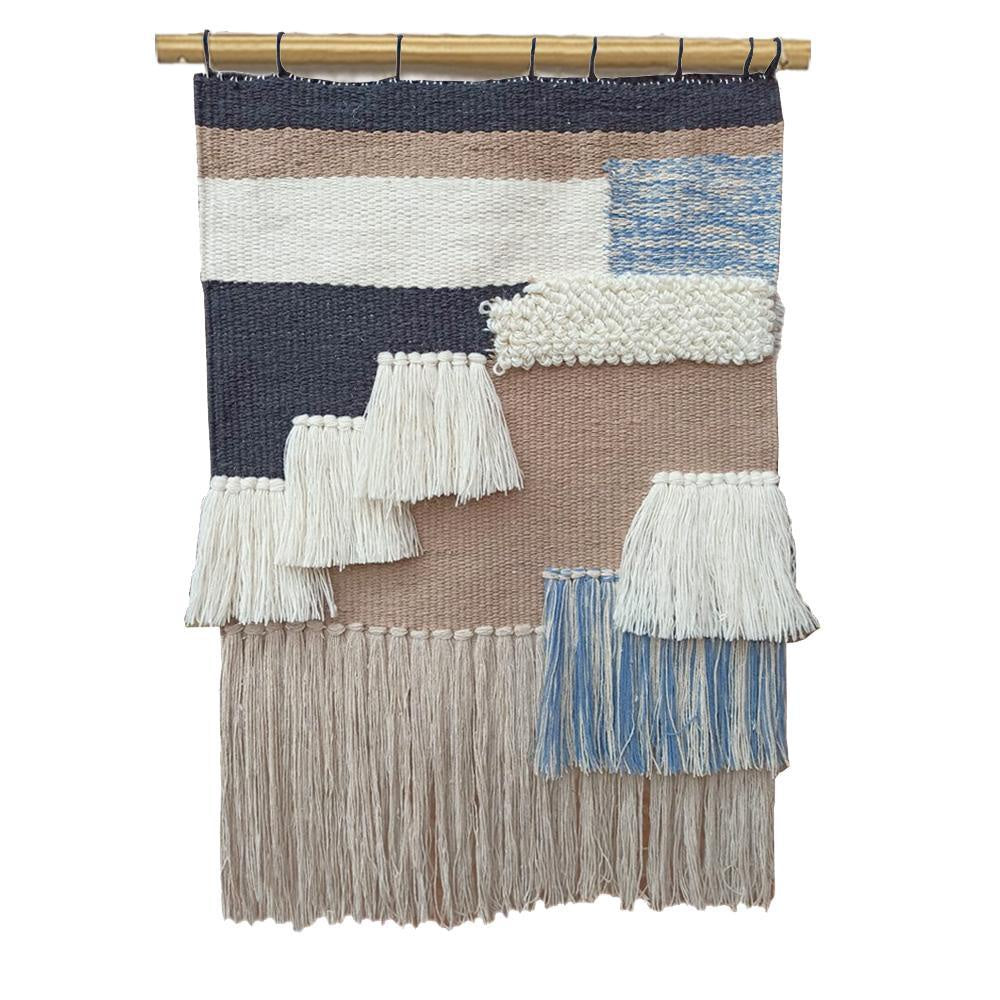 Woven Wall Hanging جدار الفن