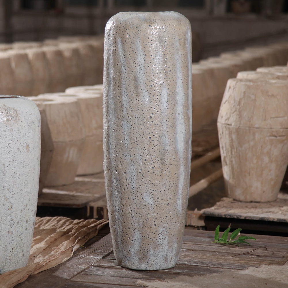 Textured Ceramic Floor Vase 695234