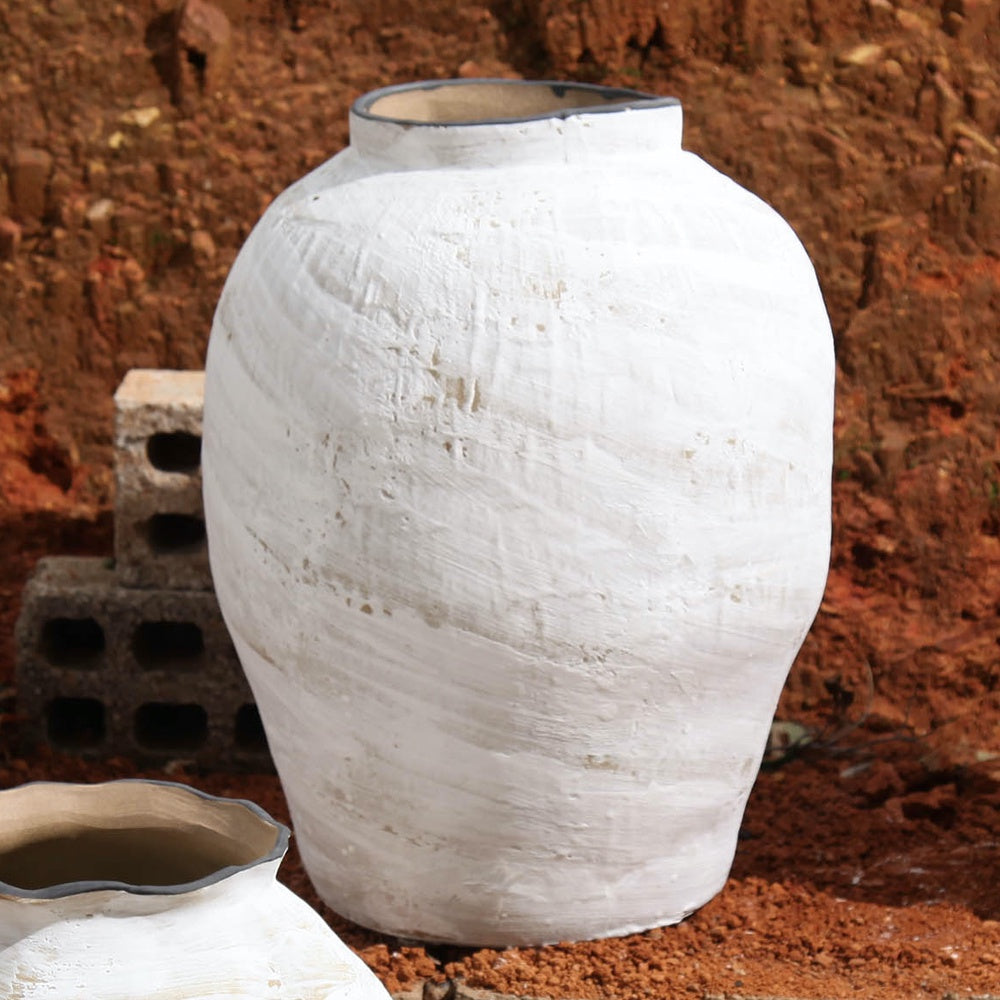 White Ceramic Uneven Vase 698070