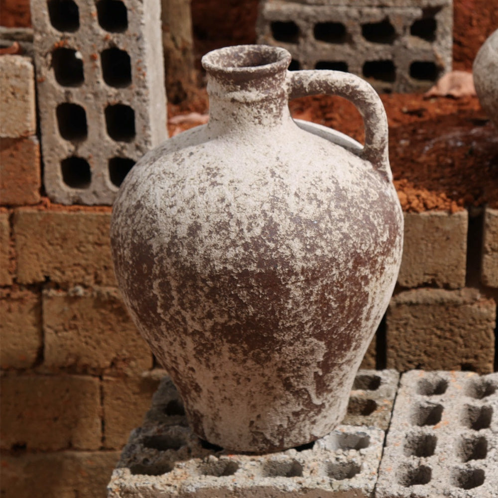 Distressed Ceramic Vase 698078