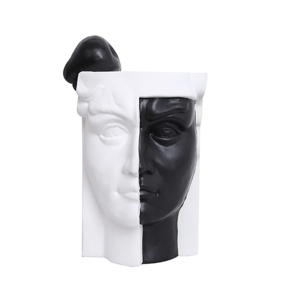 Black & White Ceramic Sculpture FA-D2100A
