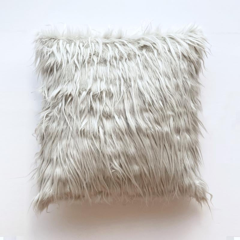 Light Grey Shaggy Faux Fur Cushion وسادة