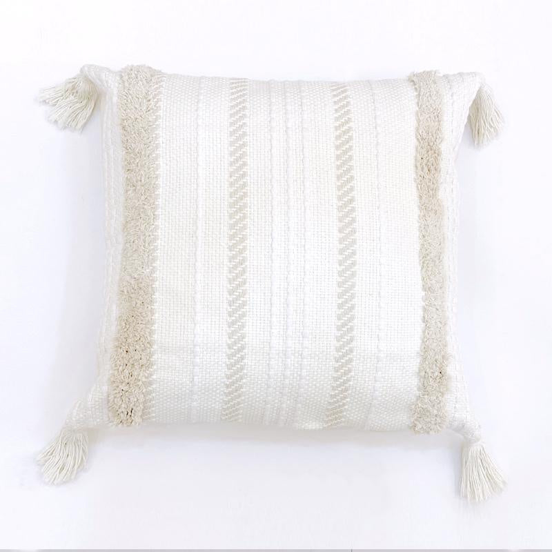 Beige & White Tufted Woven Cushion with TasselsRB022 وسادة
