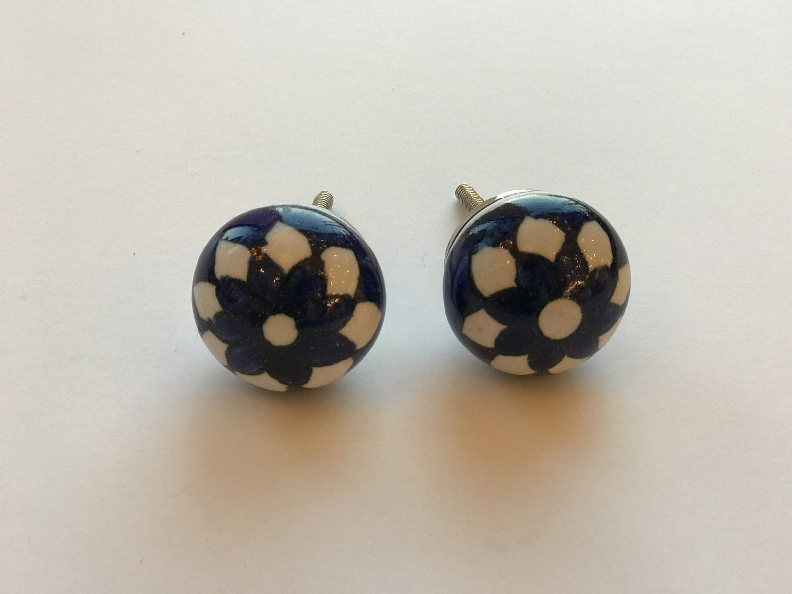 Ceramic KnobKNOB 82 مقبض