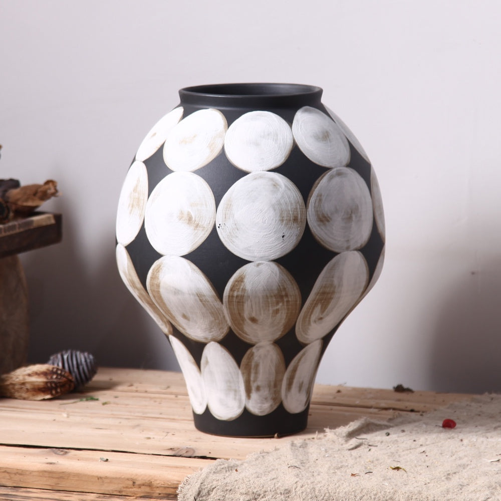 Black & White Ceramic Vase ATLS-047