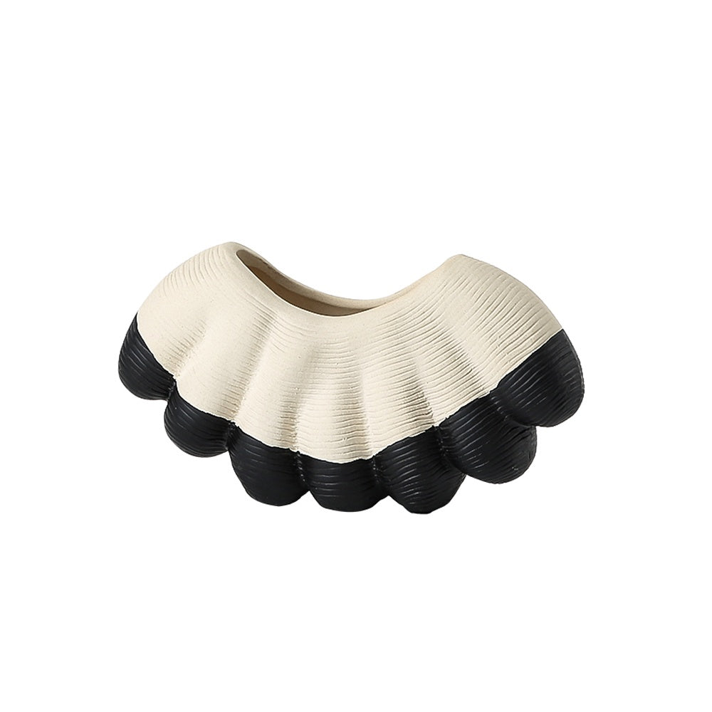 Black & White Ceramic Fan Vase - Medium FD-D22081B