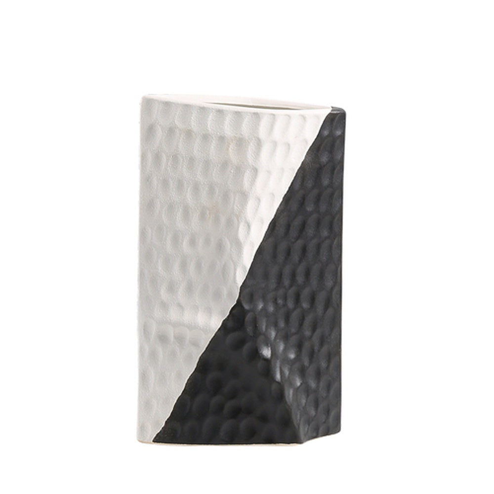 Black & White Ceramic Vase A FD-D23044A