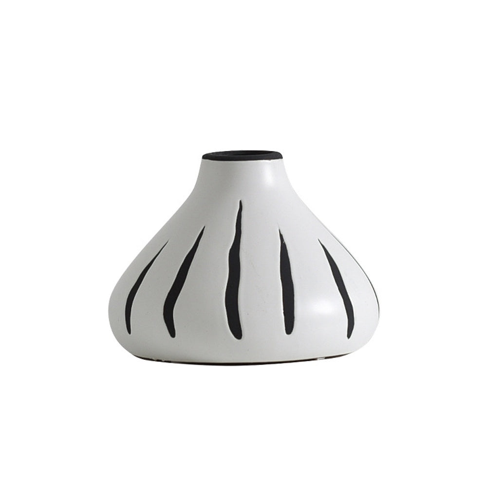 Black & White Ceramic Vase JO-444