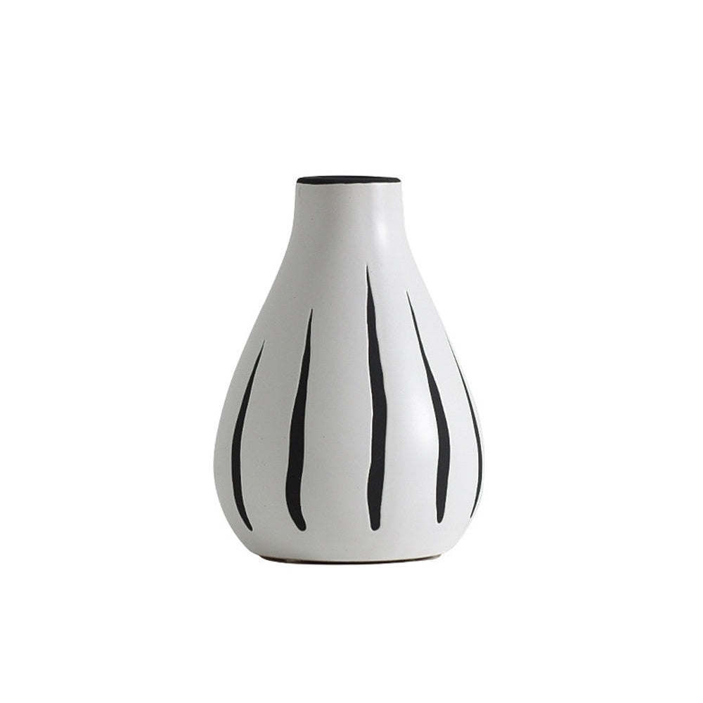 Black & White Ceramic Vase JO-445
