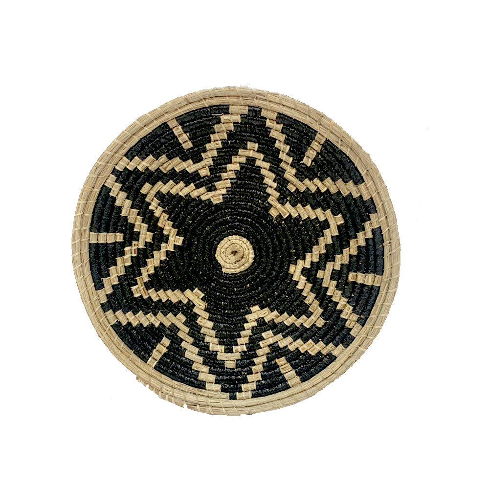 Round Mendong And Black Raffia Wall Decoration MRC213