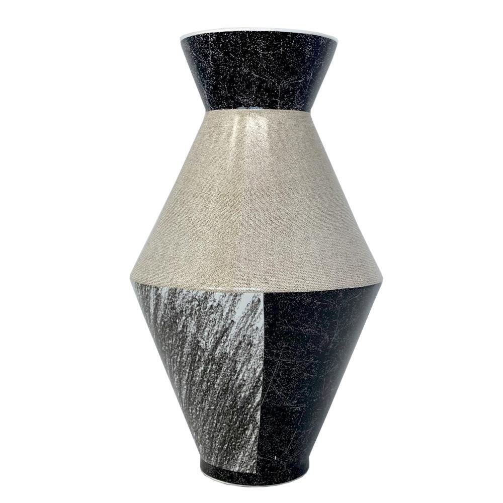 Black & Taupe Ceramic Vase 604443