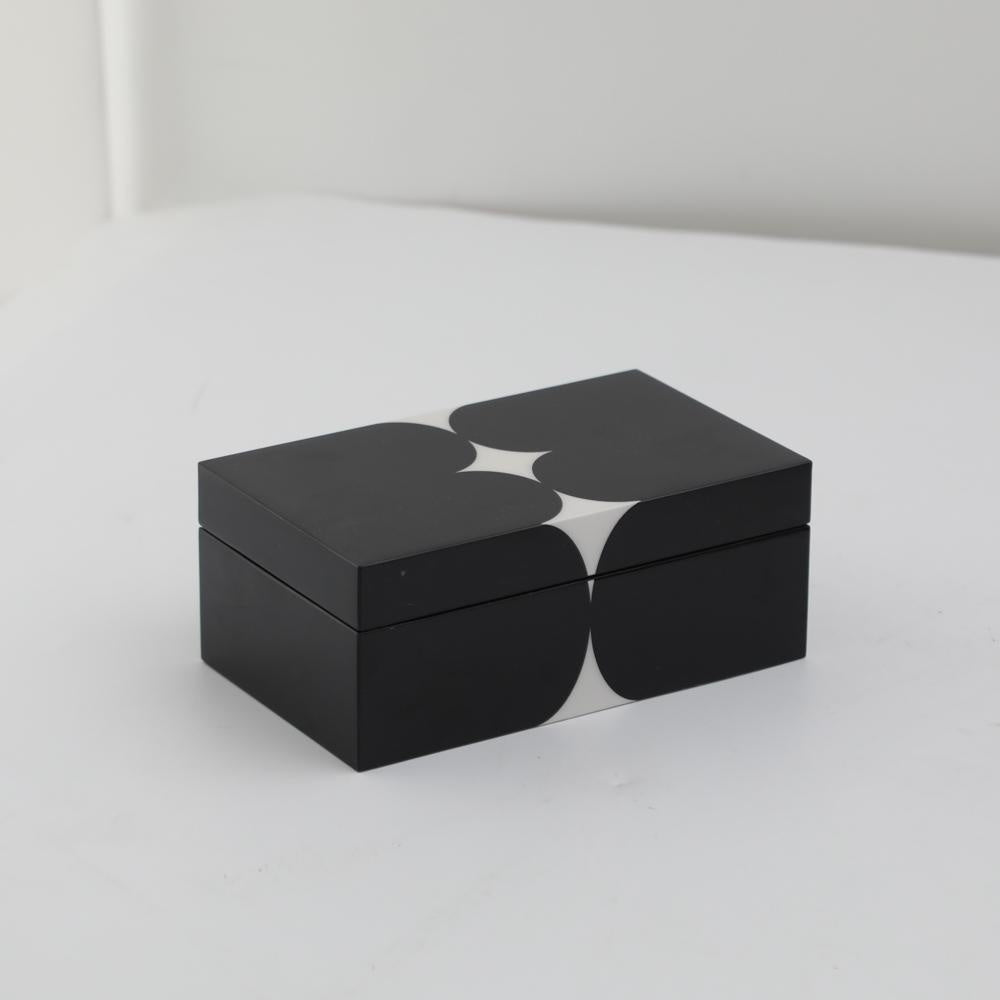 Black & White Box - Small DX200615S