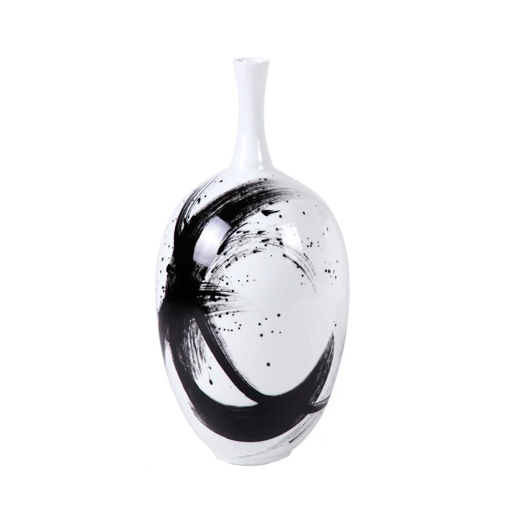 Black & White Ceramic Vase - Medium 603195