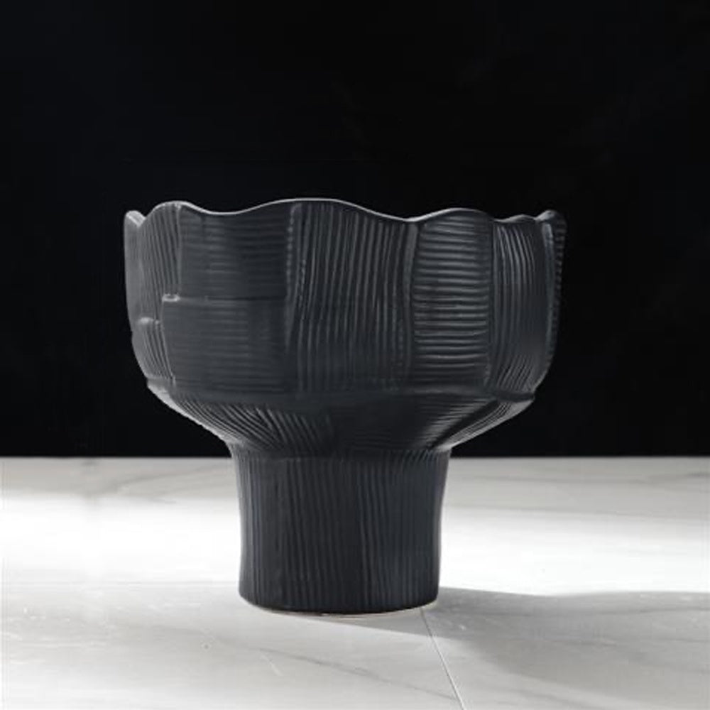 Black Ceramic Pedestal Bowl A LT664B-A