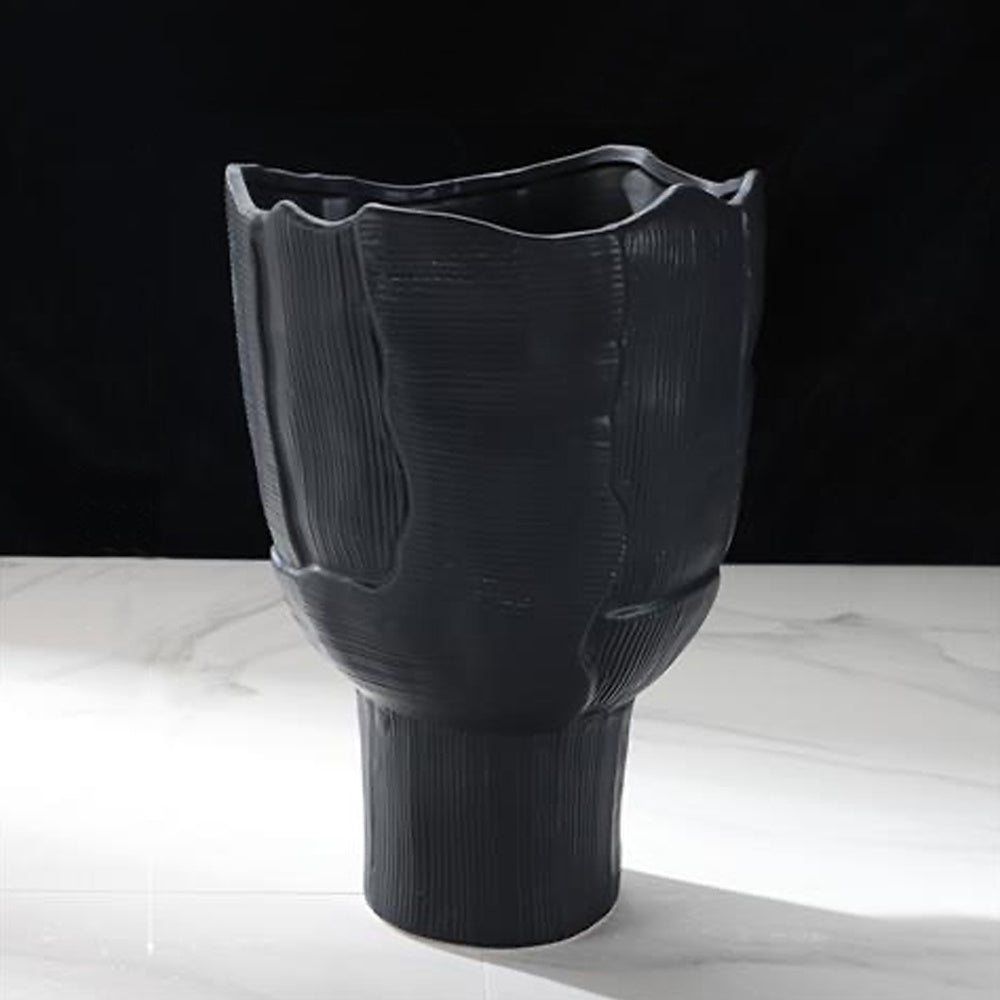 Black Ceramic Pedestal Bowl B LT664B-B