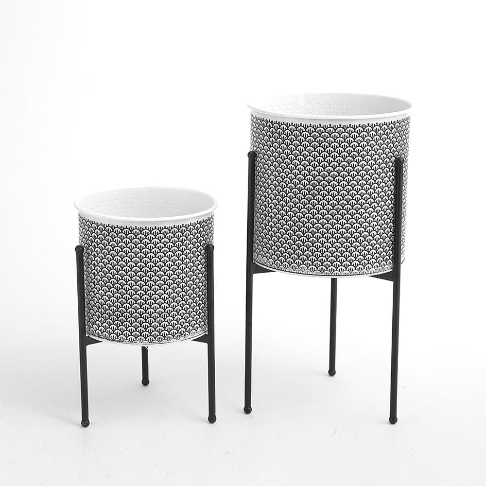 Set of 2 Black & White Metal Planters 91082